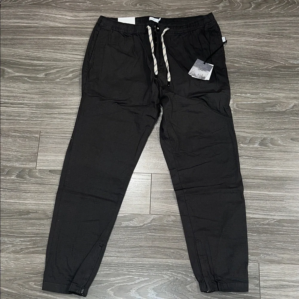 Onia Charcoal Men's RipStop Joggers with Drawstring
